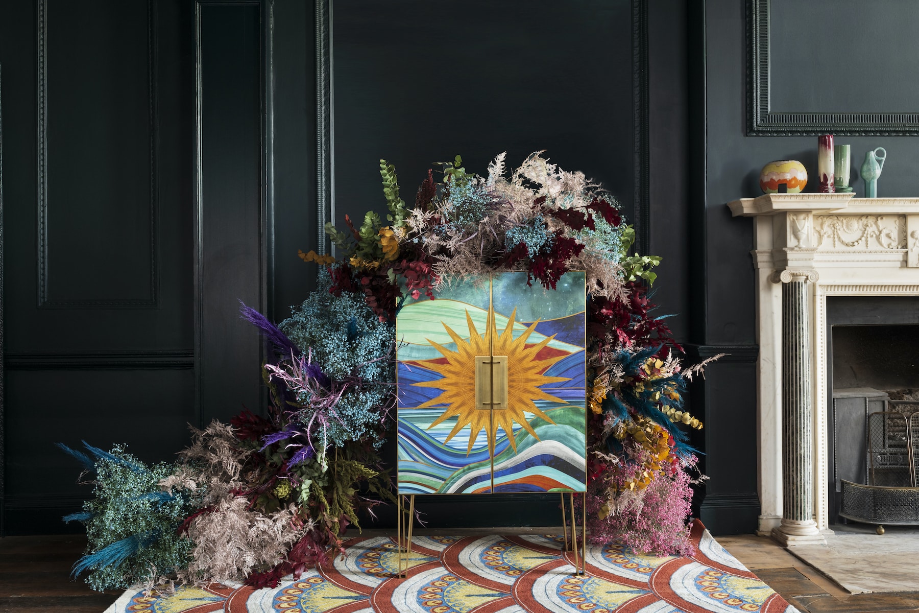 MATTHEW-WILLIAMSON-FOR-ROOME-LONDON-Tamara-drinks-cabinet-showcasing-Sunburst-1-1.jpg